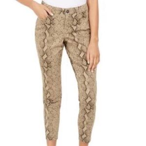 NWT Style & Co. Snakeskin Mid-Rise Curvy-Fit Skinny Leg Jeans with Tummy Control